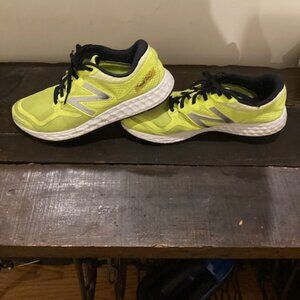 new balance mens sneakers